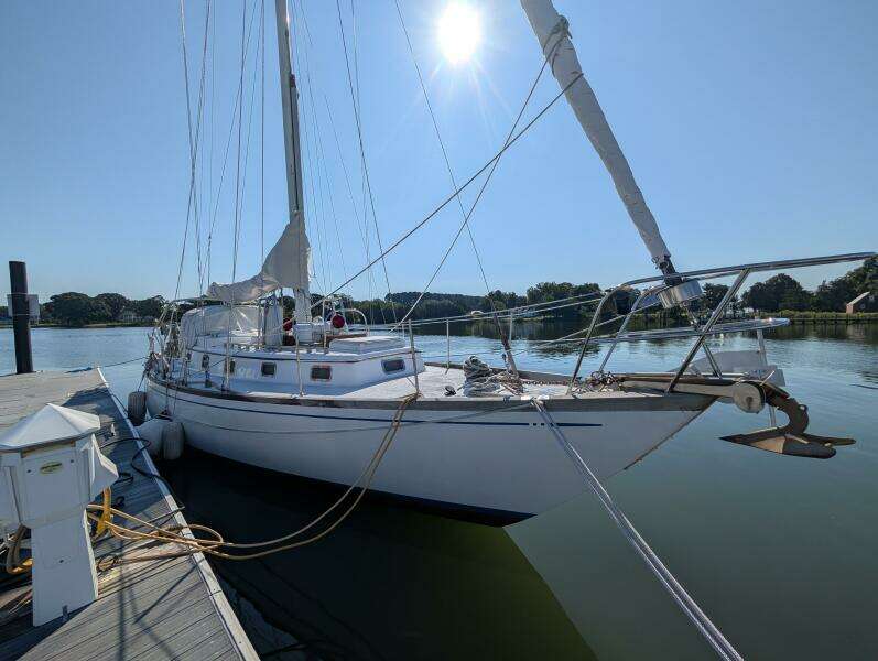 Outrageous 43ft Mason Yacht For Sale