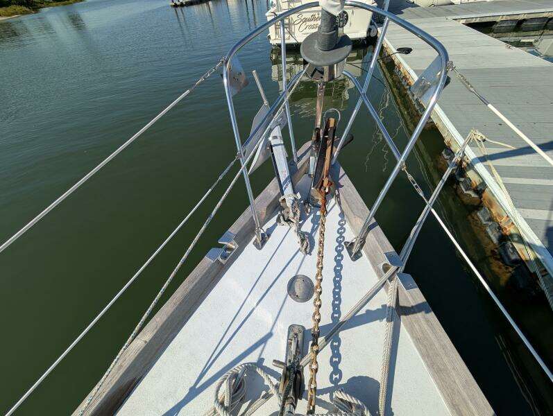 Outrageous 43ft Mason Yacht For Sale