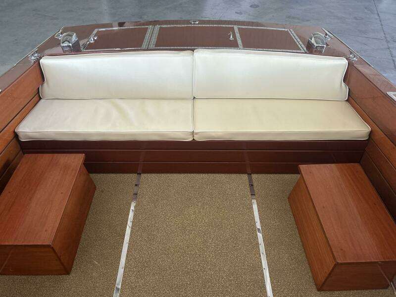 30ft Prowler Yacht For Sale