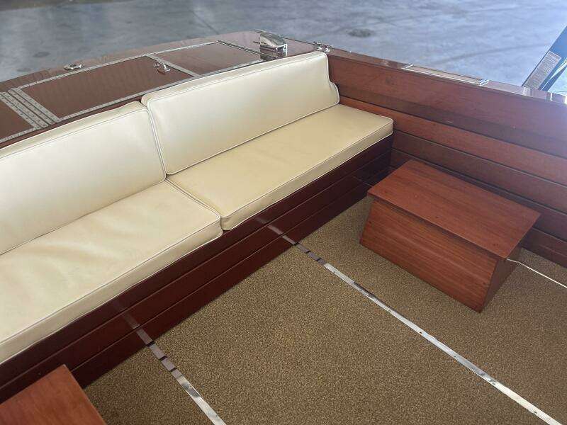 30ft Prowler Yacht For Sale