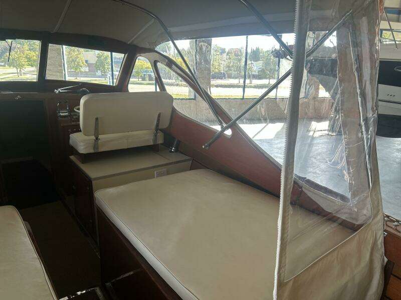 30ft Prowler Yacht For Sale