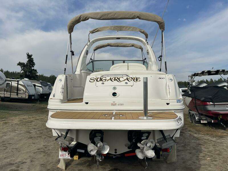 30ft Sea Ray Yacht For Sale