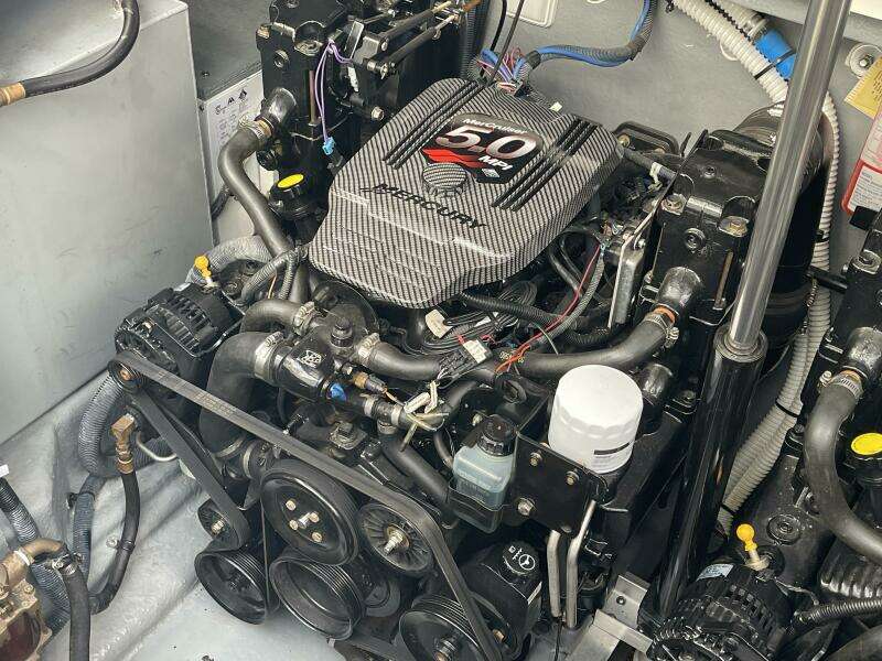 30ft Sea Ray Yacht For Sale