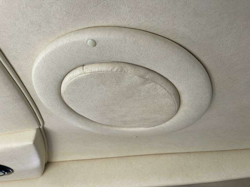 30ft Sea Ray Yacht For Sale