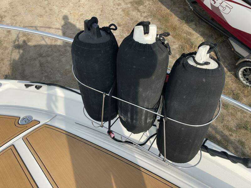 30ft Sea Ray Yacht For Sale