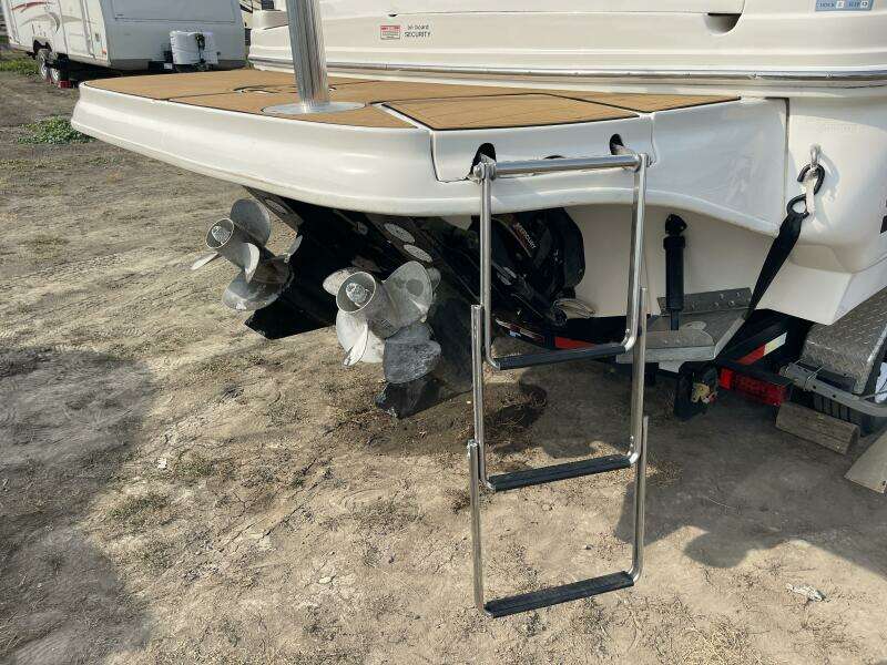 30ft Sea Ray Yacht For Sale