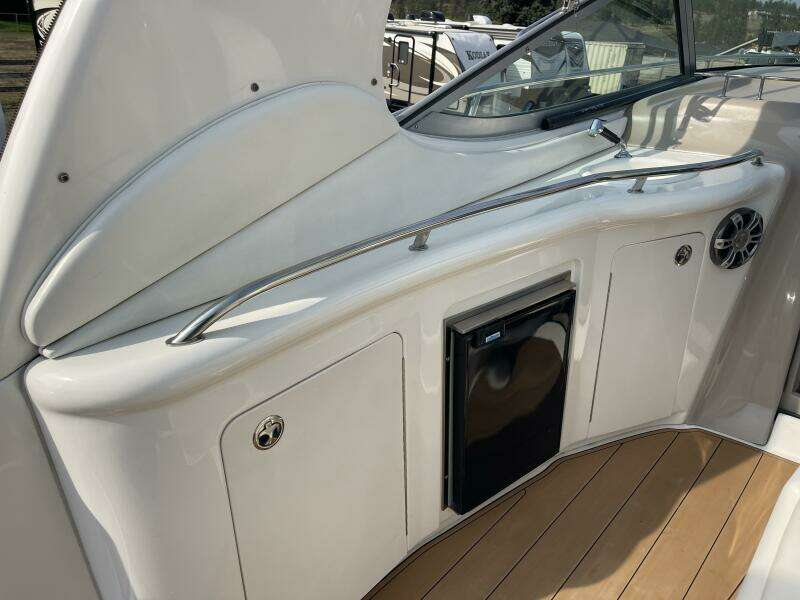 30ft Sea Ray Yacht For Sale