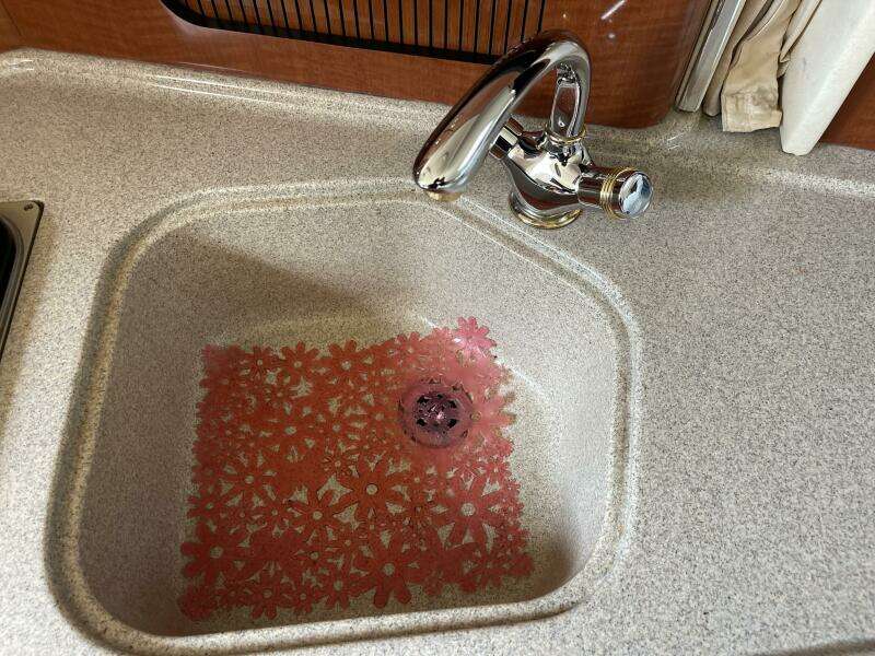 30ft Sea Ray Yacht For Sale