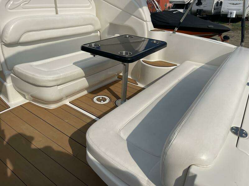 30ft Sea Ray Yacht For Sale