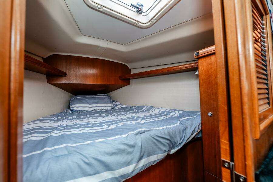 Pharma Sea 36ft Hunter Yacht For Sale