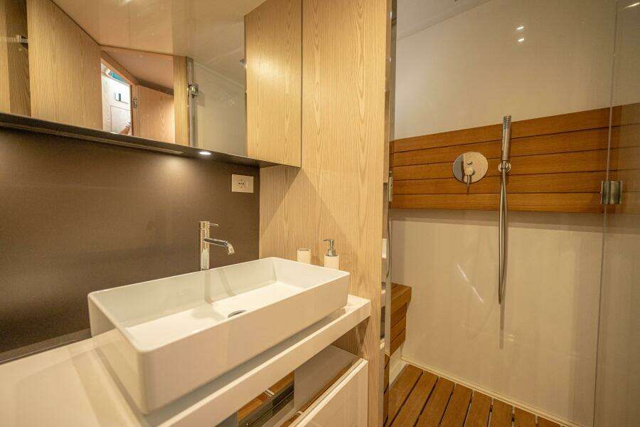 V ADEUS 55ft Sacs Yacht For Sale