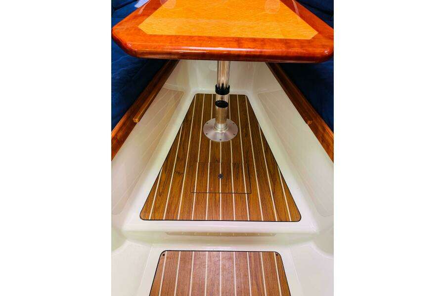 Chance 29ft Back Cove Yacht For Sale