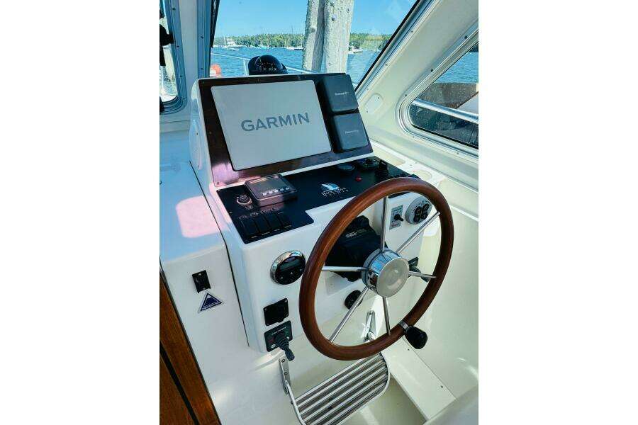 Chance 29ft Back Cove Yacht For Sale