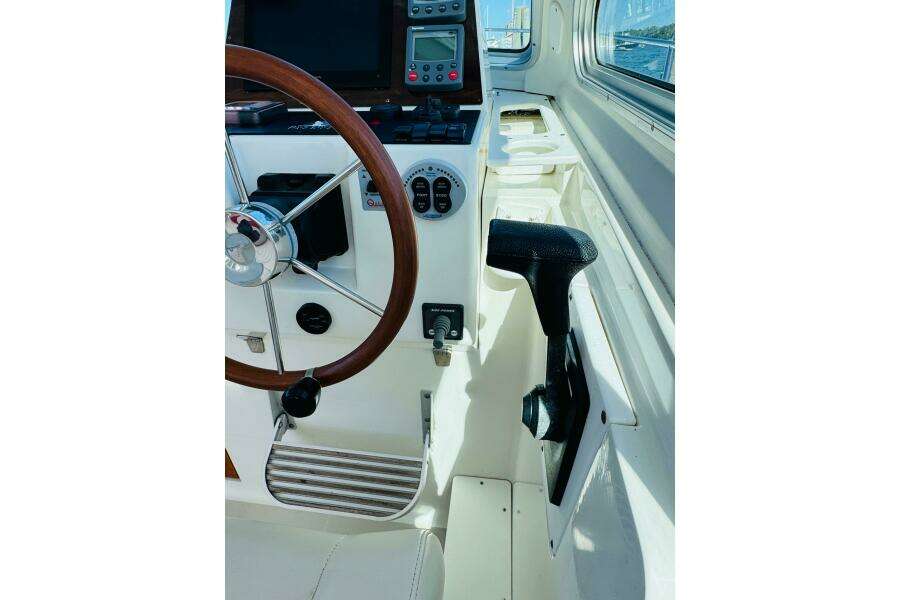 Chance 29ft Back Cove Yacht For Sale
