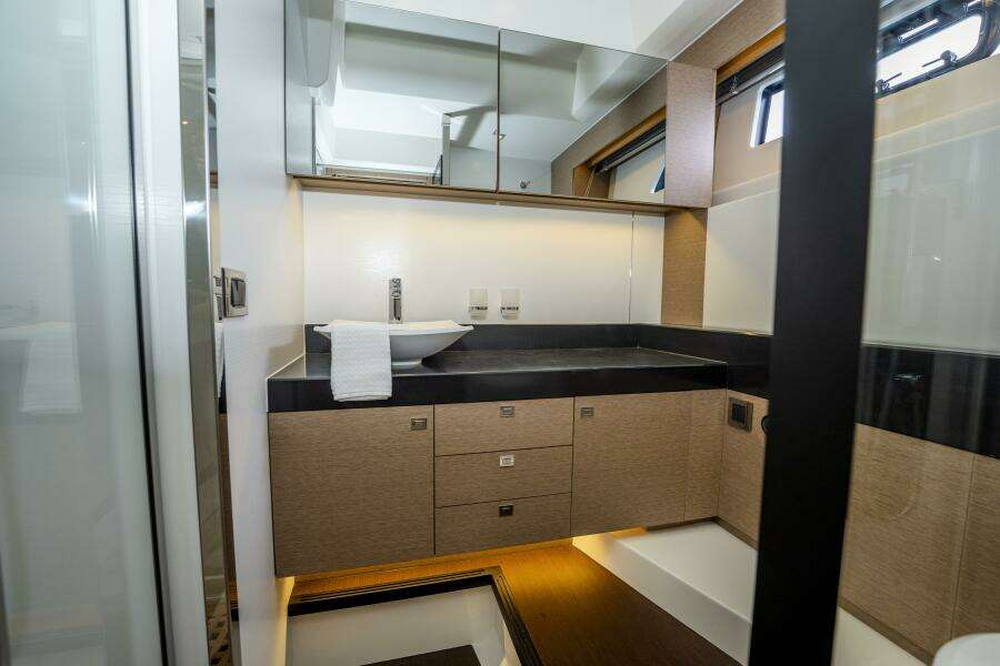 SEEWORTHY 56ft Prestige Yacht For Sale