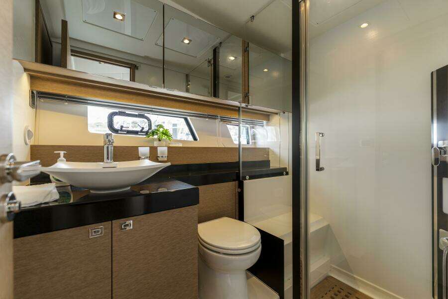SEEWORTHY 56ft Prestige Yacht For Sale