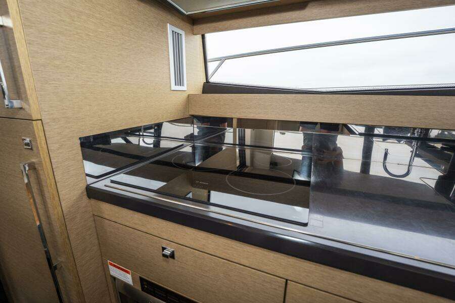 SEEWORTHY 56ft Prestige Yacht For Sale