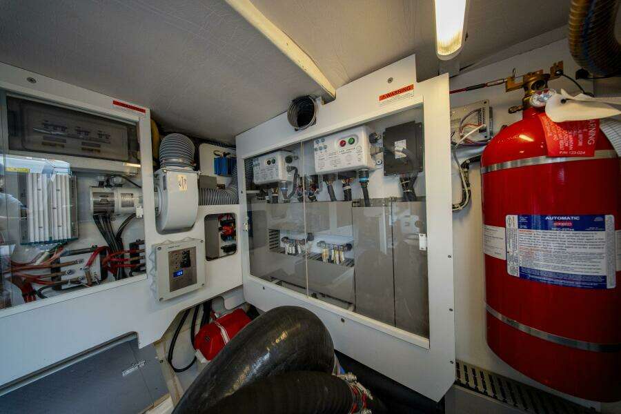 SEEWORTHY 56ft Prestige Yacht For Sale