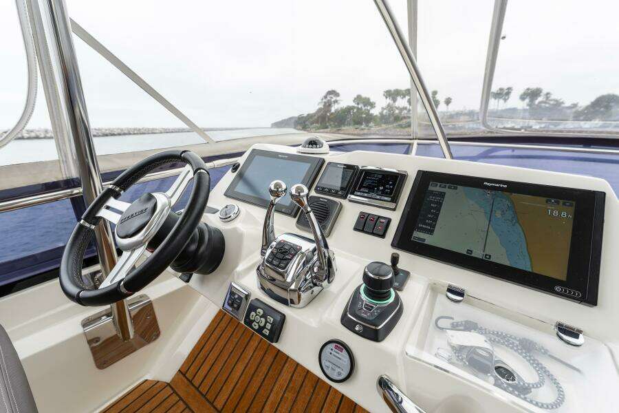 SEEWORTHY 56ft Prestige Yacht For Sale