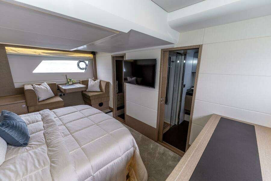 SEEWORTHY 56ft Prestige Yacht For Sale
