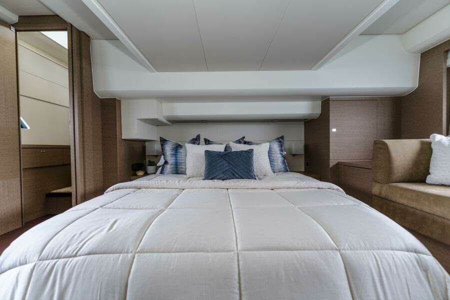 SEEWORTHY 56ft Prestige Yacht For Sale