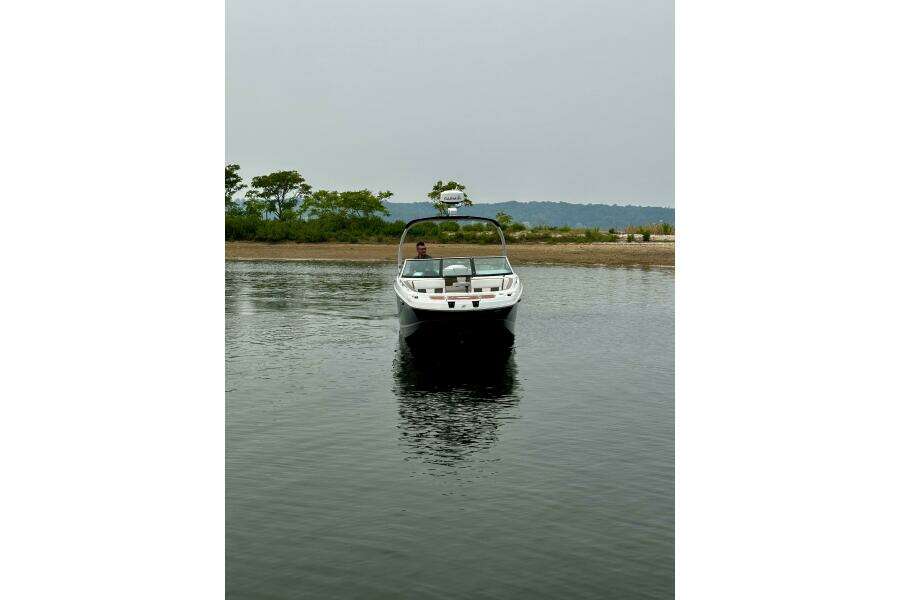 Special Delivery 27ft Four Winns Yacht For Sale