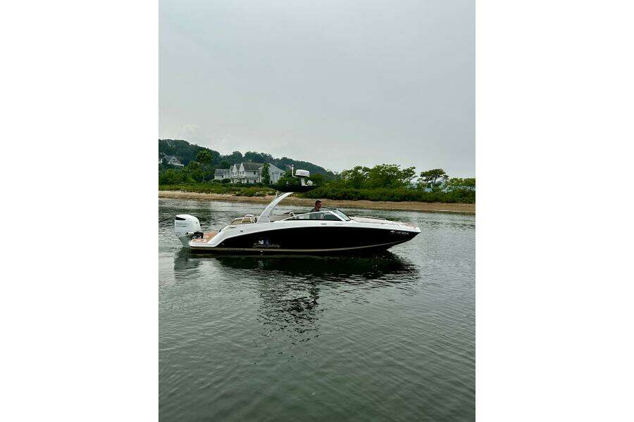 Special Delivery 27ft Four Winns Yacht For Sale
