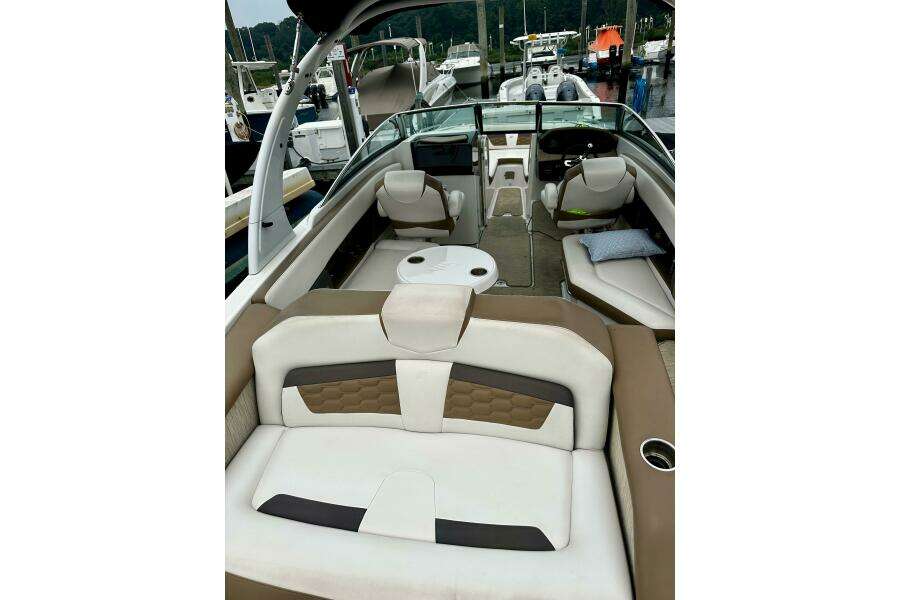 Special Delivery 27ft Four Winns Yacht For Sale