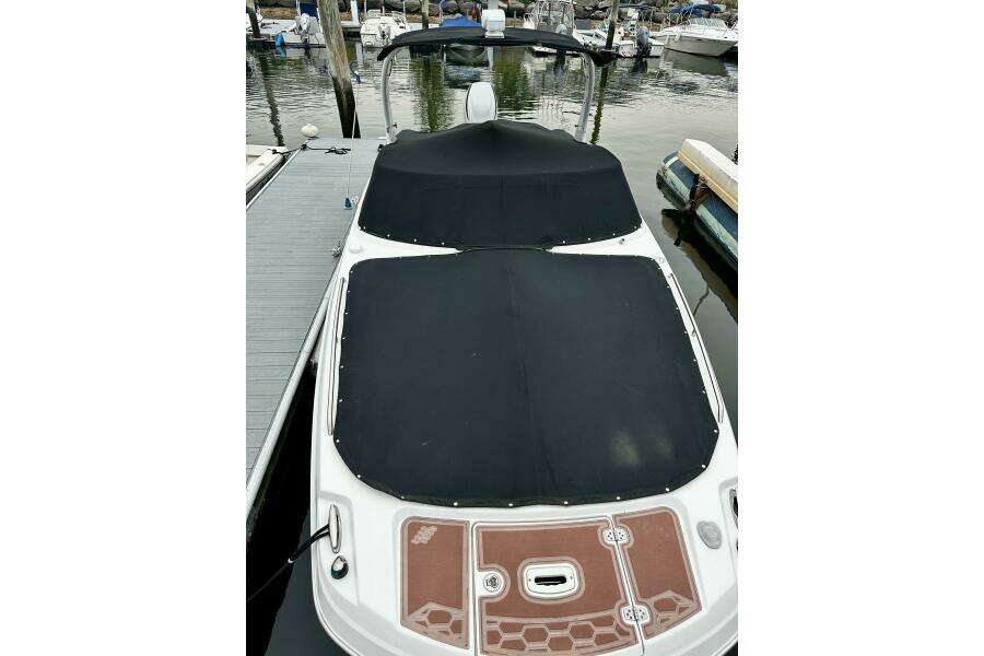 Special Delivery 27ft Four Winns Yacht For Sale