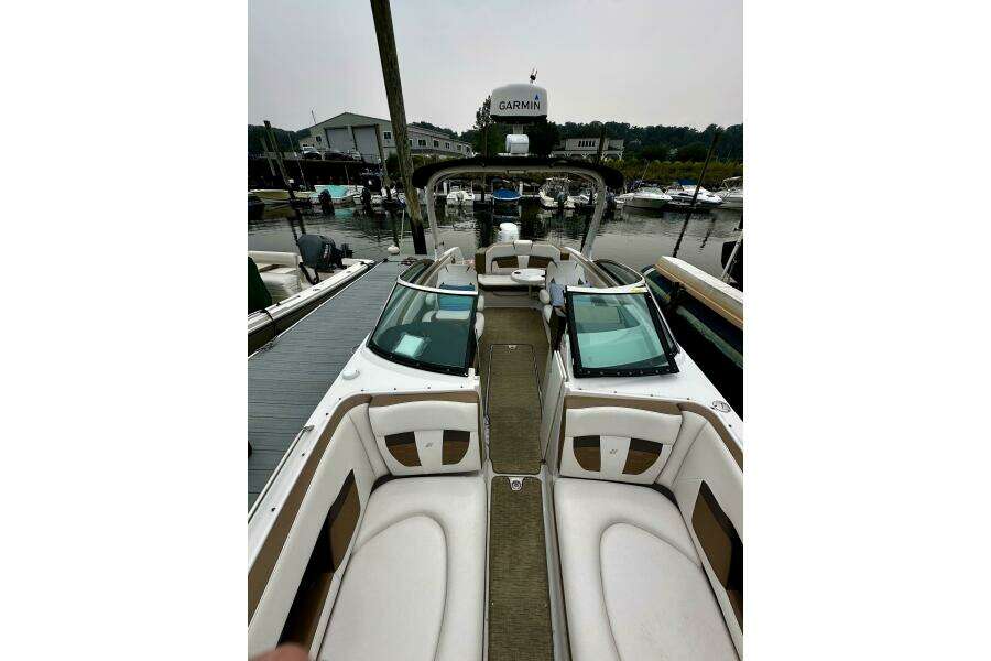 Special Delivery 27ft Four Winns Yacht For Sale