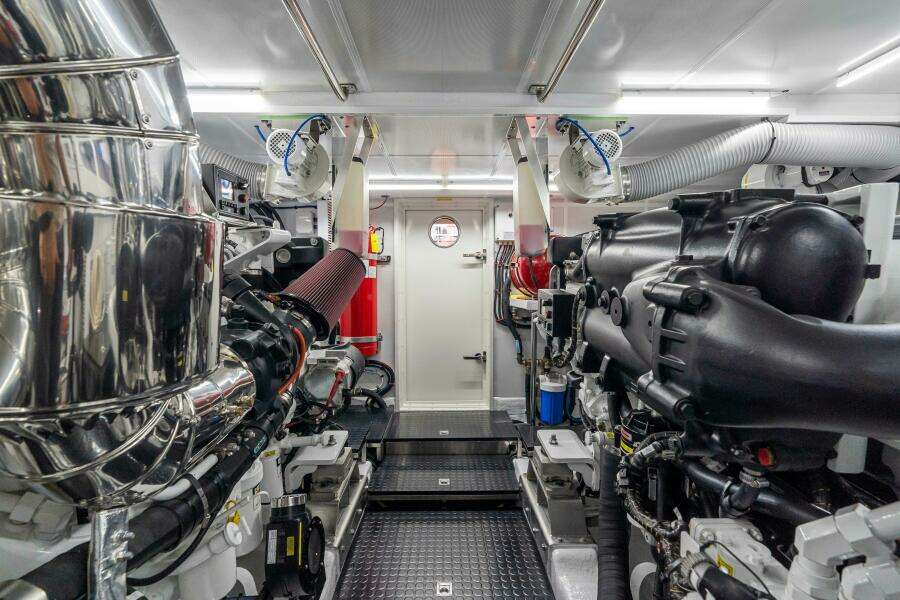 Horizon V68 Hull 12