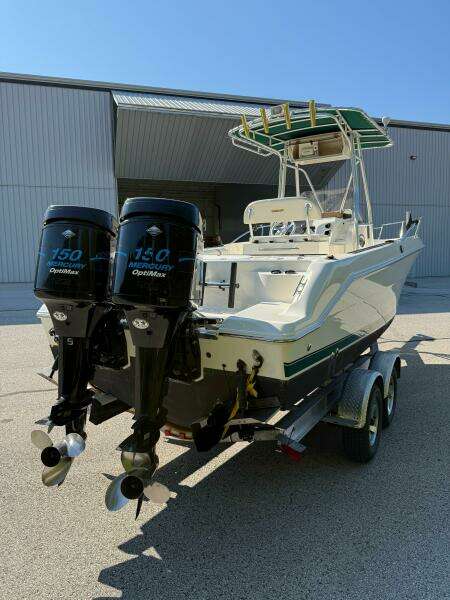 25ft Wellcraft Yacht For Sale