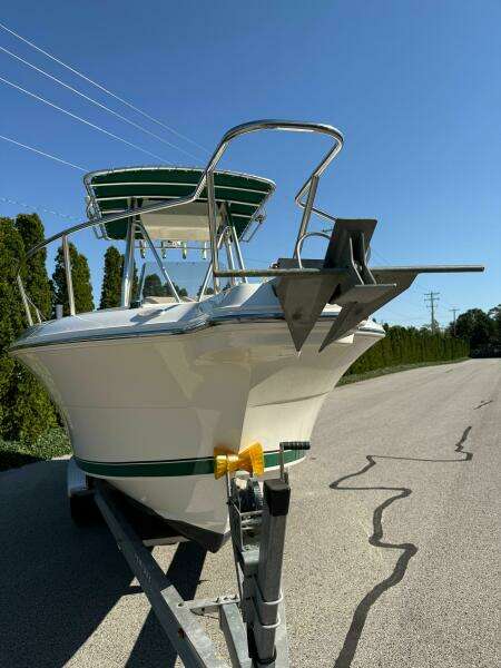 25ft Wellcraft Yacht For Sale