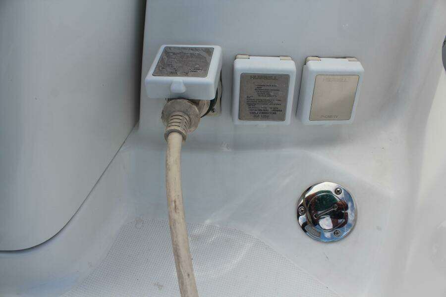 Shore Power Plug In Shore Power Plug In
