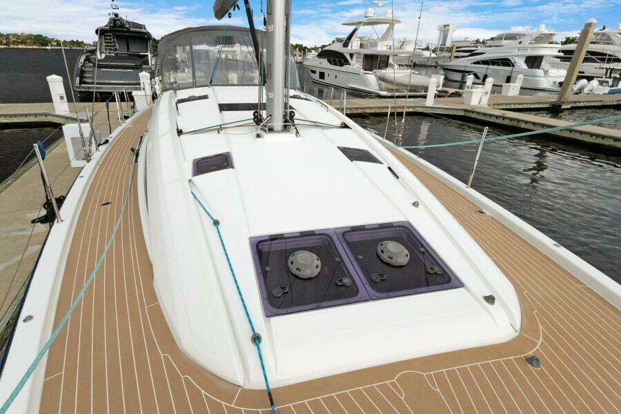 Beatrice 51ft Jeanneau Yacht For Sale