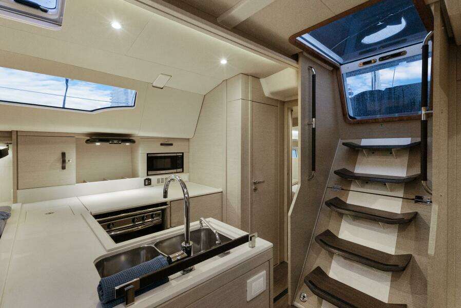 Beatrice 51ft Jeanneau Yacht For Sale