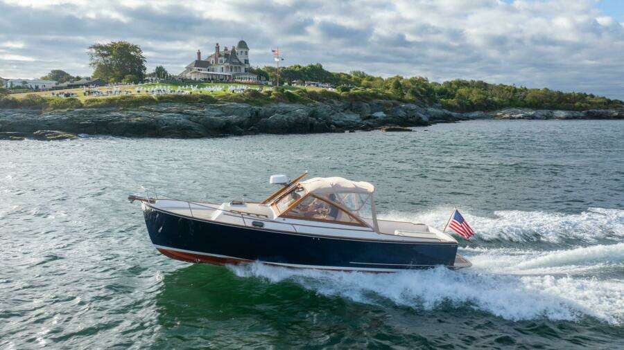 ELOISE 30ft CH Marine Yacht For Sale