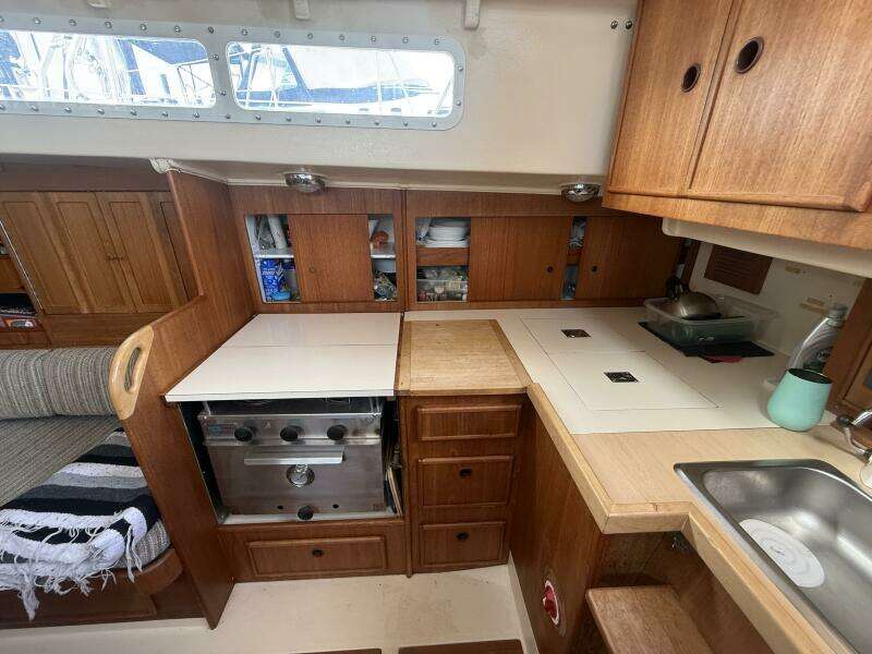 37ft Alberg Yacht For Sale
