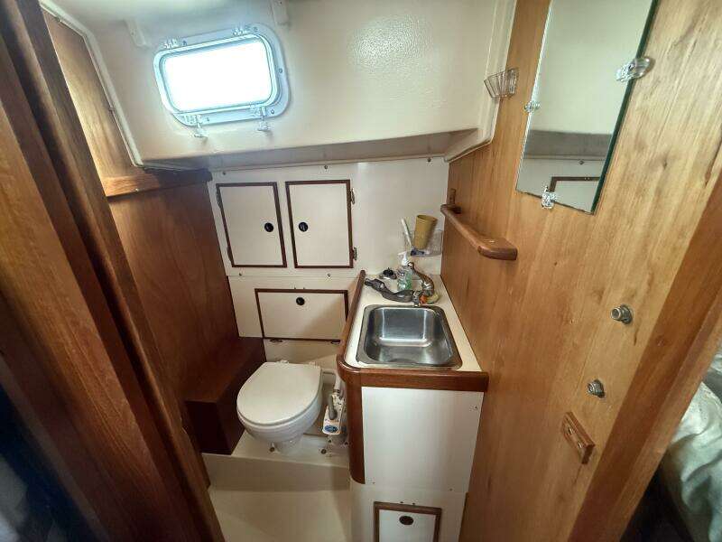 37ft Alberg Yacht For Sale