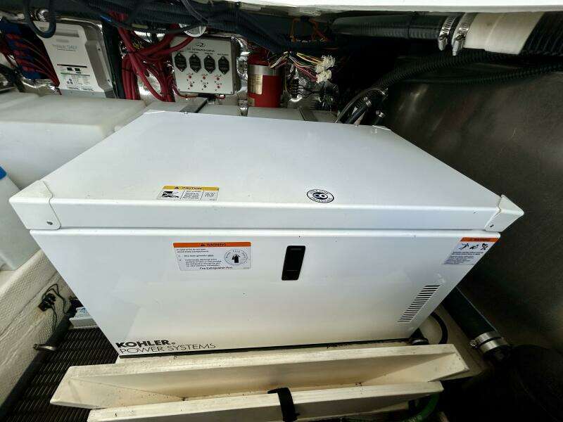 38ft Regal Yacht For Sale