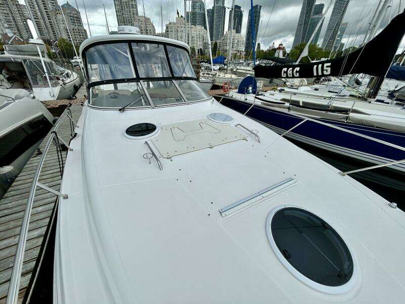 38ft Regal Yacht For Sale