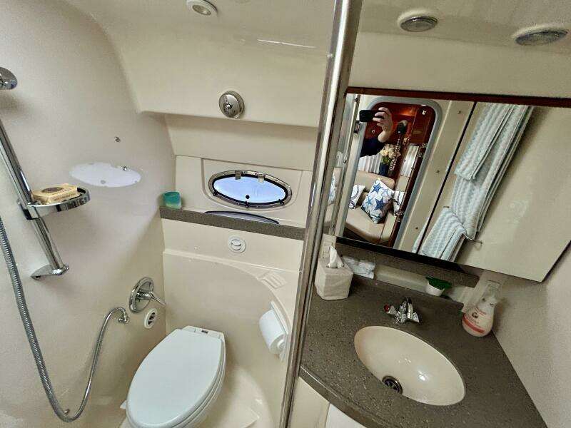 38ft Regal Yacht For Sale