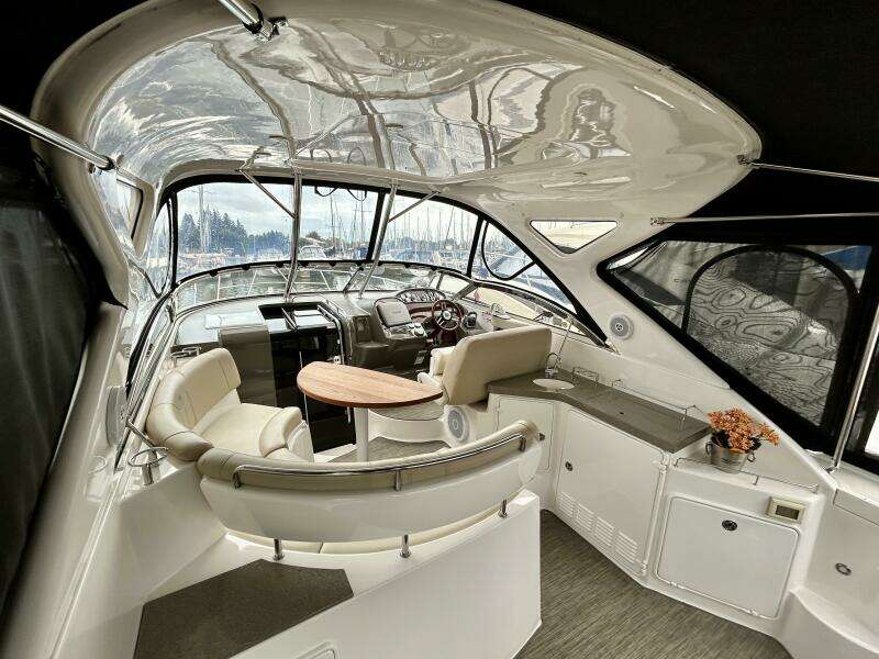 38ft Regal Yacht For Sale