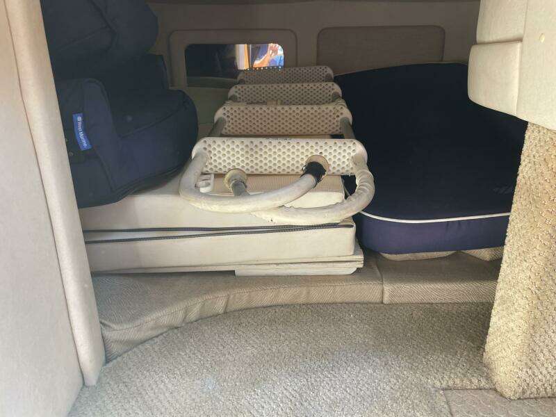 29ft Sea Ray Yacht For Sale