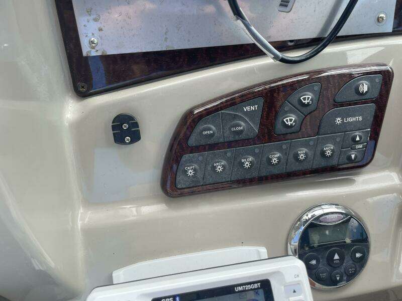 29ft Sea Ray Yacht For Sale
