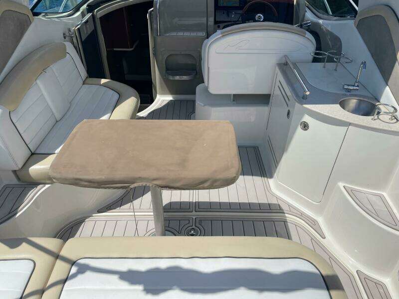 29ft Sea Ray Yacht For Sale