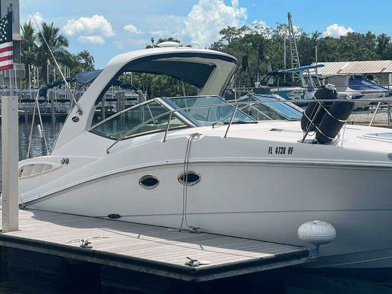 29ft Sea Ray Yacht For Sale