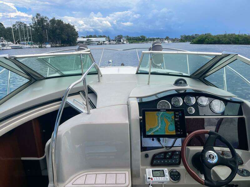 29ft Sea Ray Yacht For Sale
