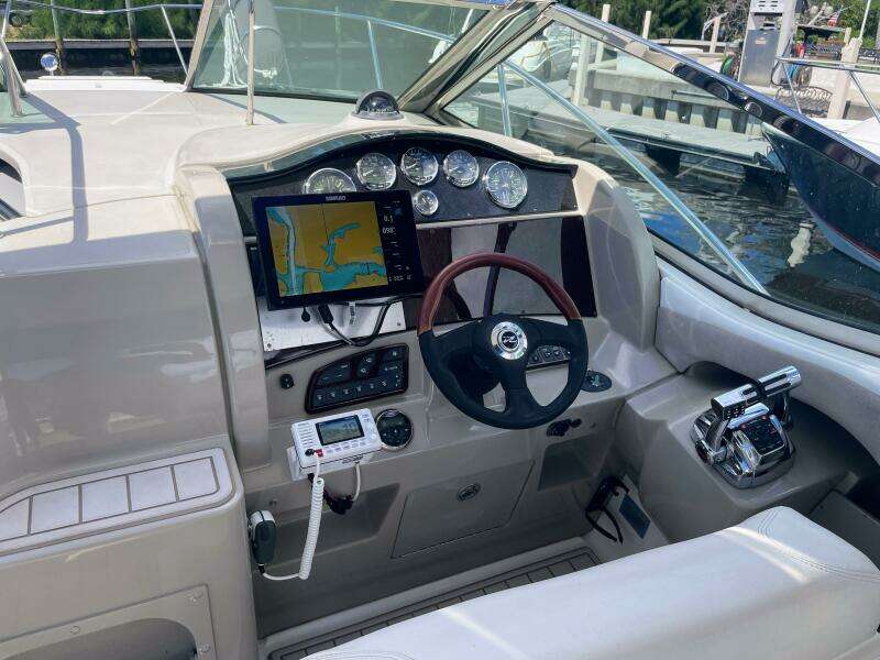 29ft Sea Ray Yacht For Sale