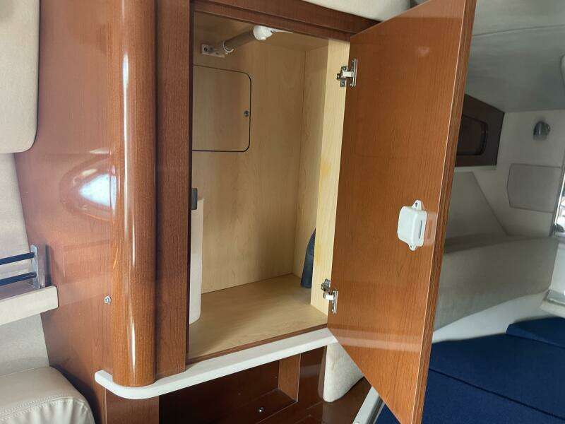 29ft Sea Ray Yacht For Sale